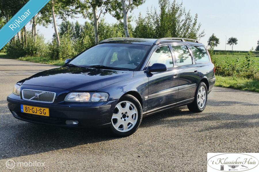 Volvo V70 2.4 automaat lage kilometerstand!