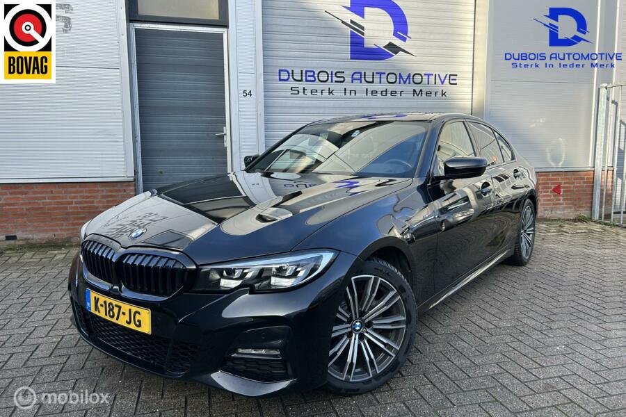 BMW 3-serie 318i High Exc M| Fabrieksgarantie TM 01/2026