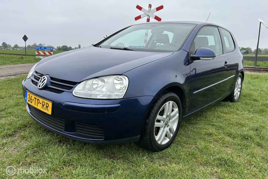 Volkswagen Golf 1.6 FSI Optive 4 AUTOMAAT NIEUWE APK