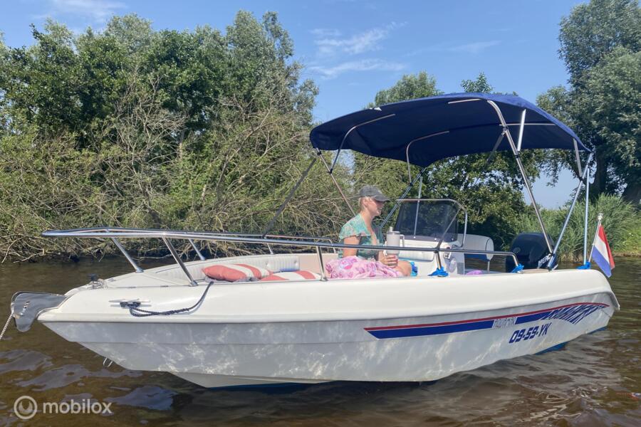 Aquamar Samoa 19FT /580x225/ 90 pk Motor /Ruime console boot