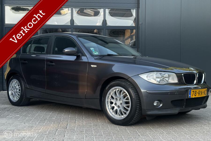 BMW 1-serie 116i airco | afneembare trekhaak |