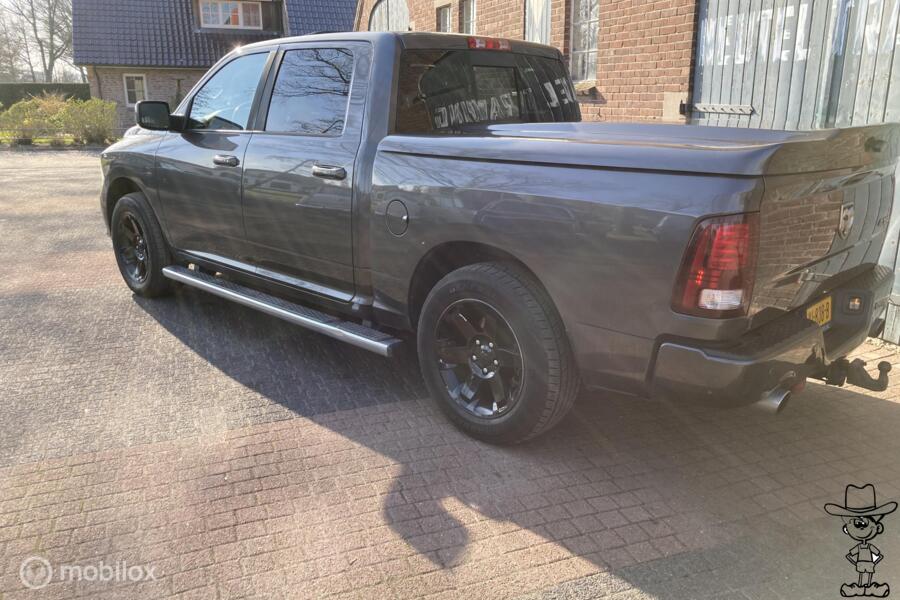 Dodge Ram 1500 5.7 V8 Crew Cab sport GEREVISEERDE motor BTW