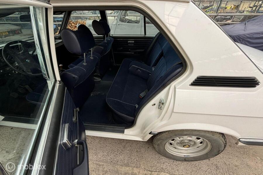 BMW 520-6