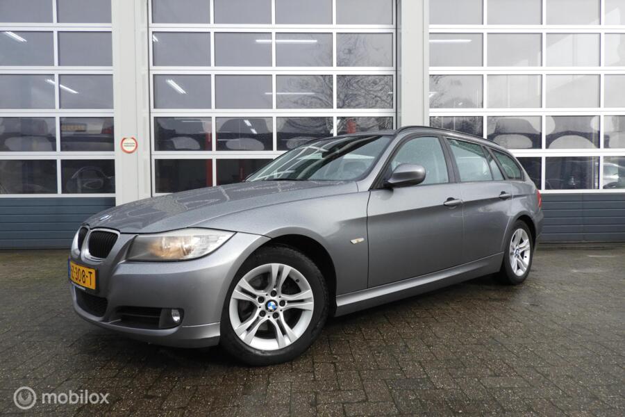 BMW 3-serie Touring 318d Facelift , Vol Leder , Navi