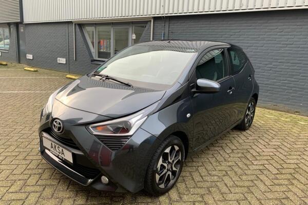 Toyota Aygo 1.0 VVTi x-joy | Camera | Sportvelgen | Garantie