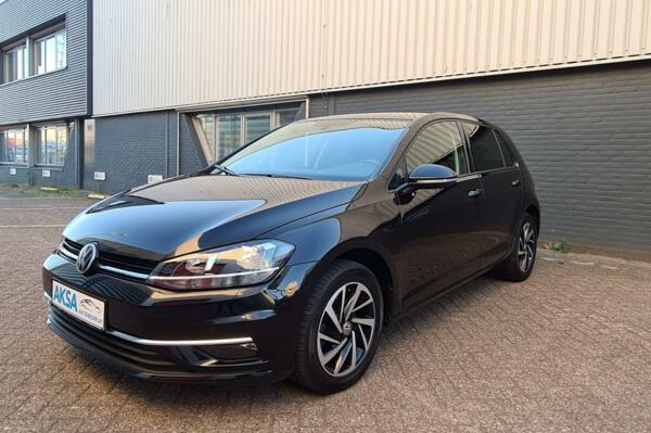 Volkswagen Golf 1.0 TSI Highline | DSG | Navi | Camera