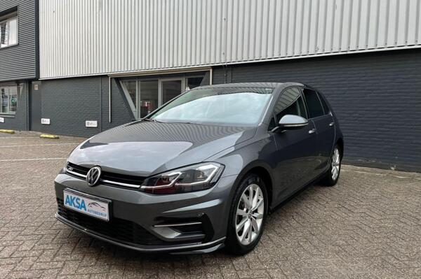 Volkswagen Golf 1.5 TSI Highline R-Line DSG 150 pk Alcantara