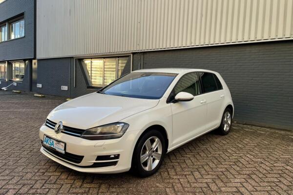 Volkswagen Golf 7 1.2 TSI Highline | Blindspot | FrontAssist