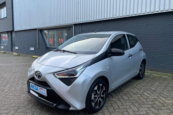 Toyota Aygo 1.0 VVT-i x | Sportvelg | 6 mnd garantie | Airco