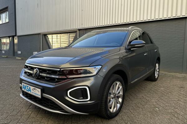 Volkswagen T-Roc 1.5 TSI Style | DSG | Leder | Navi | Alcantara | CarPlay | Fabrieksgarantie 7/2025