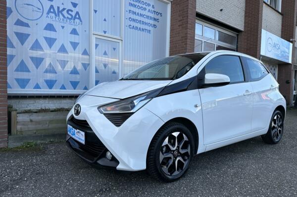 Toyota Aygo 1.0 X-Play | Automaat | Sportvelg 15inch | Camera | Gratis Garantie | Airco