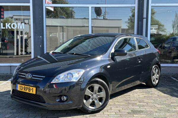 Kia pro_cee'd 1.4 CVVT Seven Airco Navi New Distributieset,