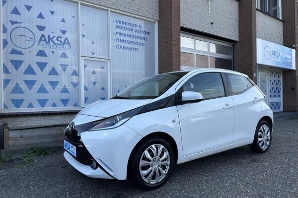 Toyota Aygo 1.0 VVT-i x-play | Camera | Garantie | Airco
