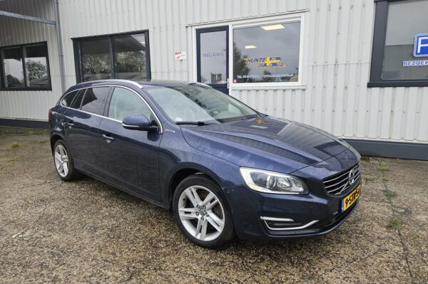 Volvo V60 2.4 D6 AWD Plug-In Hybrid Summum Kleurcode 498