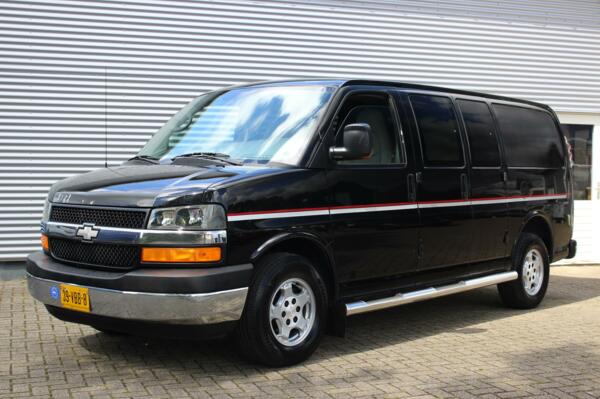 Chevrolet USA Express 1500 RWD // V8 automaat - Dubbel cabine - Automaat gereviseerd - BTW - 220 Liter LPG tank - 3000kg trekgewicht