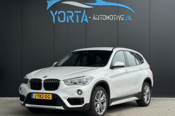 BMW X1 sDrive20i High Executive AFN. HAAK*LEDER*STOELVERWARMING