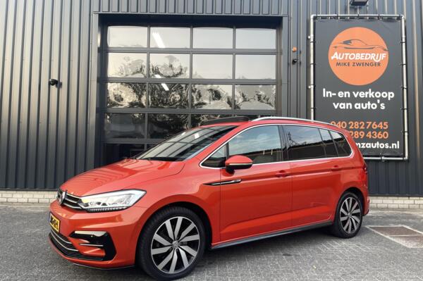 Volkswagen Touran 1.8 TSI 2X R-Line 7-Persoons AUT. PANORAMADAK|CARPLAY|TREKHAAK|CAMERA|SFEERVERLICHTING|LED KOPLAMPEN|STOELVERWARMING|ELEKTRISCHE KOFFERKLEP