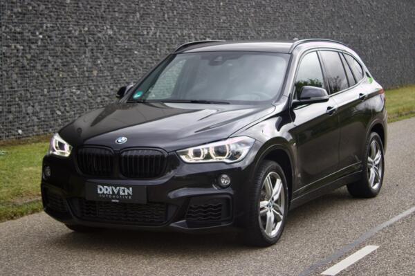 BMW X1 sDrive20i High Executive| M Pakket - AUT - 1 Eigenaar
