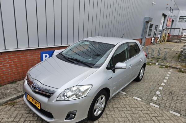 Toyota Auris 1.8 Full Hybrid Limited