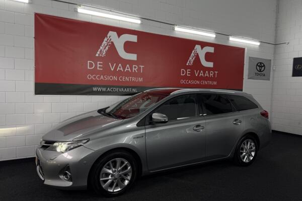 Toyota Auris 1.8 Hybrid Lease+ - NAVI/PANODAK/CAMERA/NAP