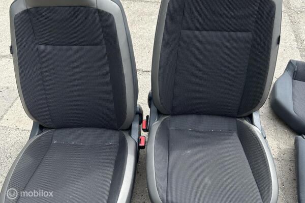 Bekleding set Volkswagen Up! ('11-'24)