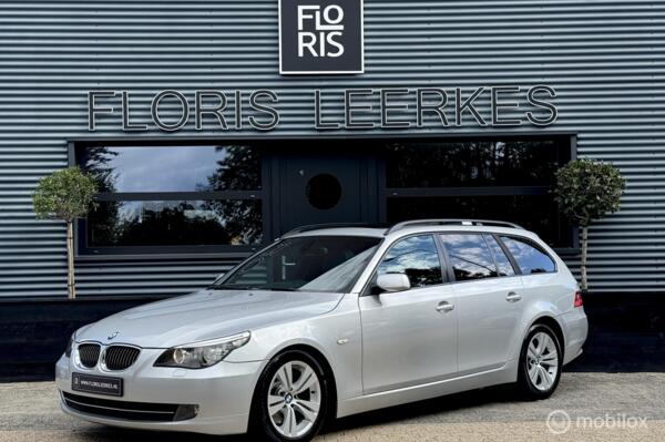 BMW 5-serie Touring 525i I Youngtimer | Pano | Zwart leer |
