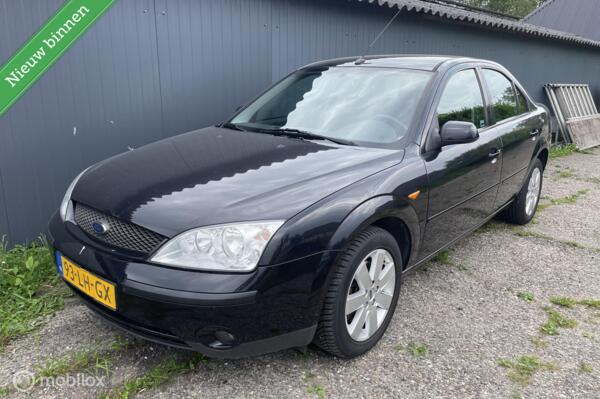 Ford Mondeo 1.8-16V Collection NW APK Inruilkoopje!!!