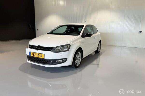 Volkswagen Polo 1.2 TSI Highline MATCH ( vol jaar apk )