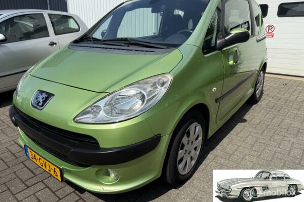Peugeot 1007 1.6-16V Gentry automaat