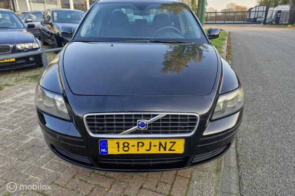 Volvo S40 2.4