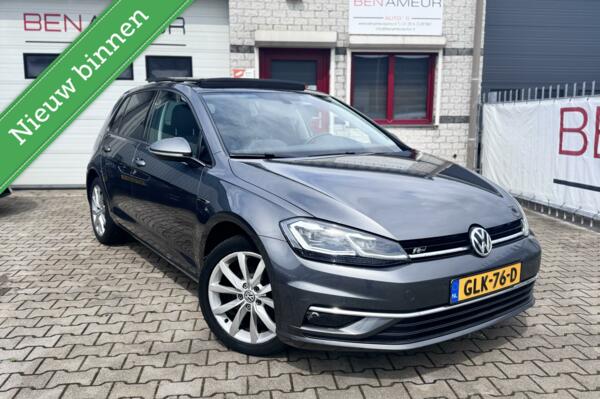 Volkswagen Golf 1.0 TSI Pano/ APP CarPlay/ Alcantara
