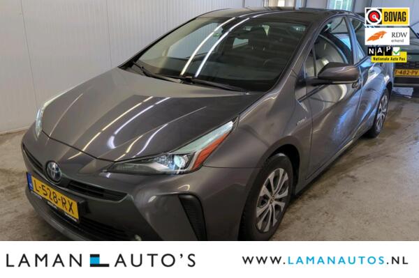 Toyota Prius 1.8 Hybrid 122 pk Dynamic | JBL Multimedia Plus Pack CarPlay HUD ECC Navi LED ACC Camera Metallic | Hybrid Voorschoten