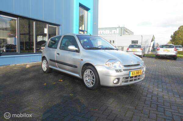 Renault Clio 2.0-16V RS Bodyoff gerestaureerd.