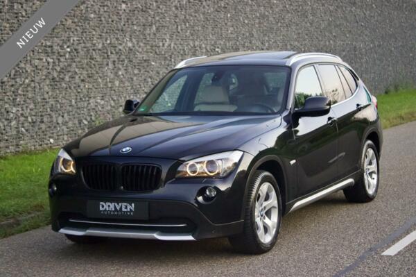 BMW X1 xDrive 28i | Panoramadak - M Sportstoelen - Climate