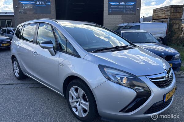 Zeer Nette Opel Zafira 2.0 Cosmo 7Pers. DEALER ! APK 2026