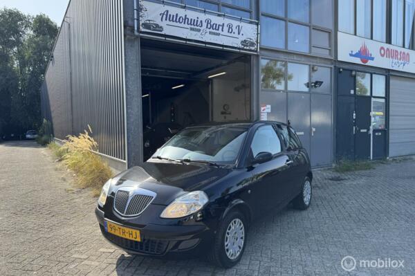 Lancia Ypsilon 1.2 Airco! Nieuwe APK! NAP Logisch!