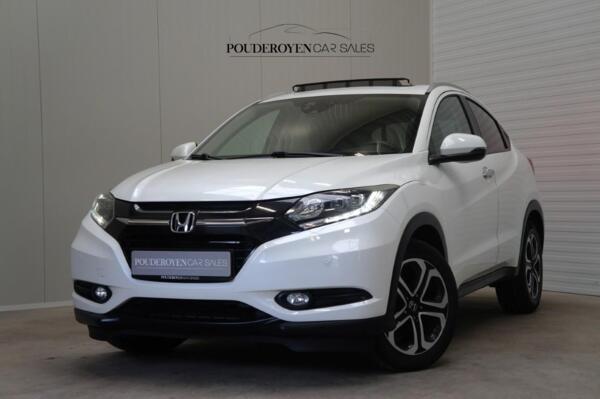 Honda HR-V 1.5 i-VTEC Executive / Pano / Camera / Navi / Nette auto
