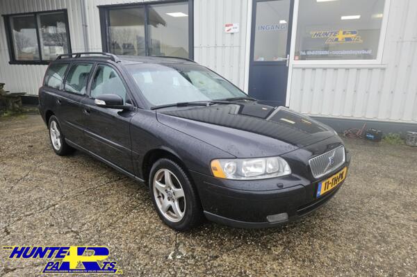 Volvo V70 2.4D Momentum Kleurcode 452