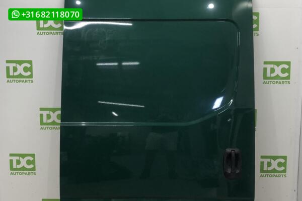 Iveco Daily Schuifdeur rechts groen