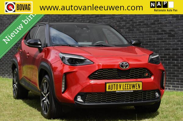 Toyota Yaris Cross 1.5 Hybrid GR Sport Bi-Tone PANODAK/MATRIX/HUD/CAMERA/STOELVW/ETC..!
