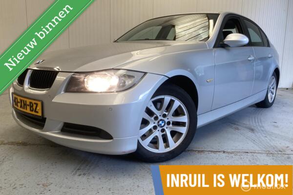 BMW 3-serie 318i High Executive // AKP // AUTOMAAT // LEER /