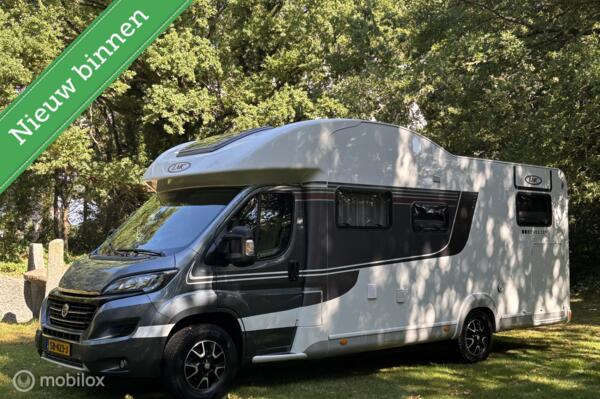 LMC Breezer H737 G Fiat 2.3 150pk Euro 6 | Lengte-bedden | Hefbed | Aparte douche/ wc | XXL Garage | Camera | Fietsendrager | 63dkm | TOPSTAAT