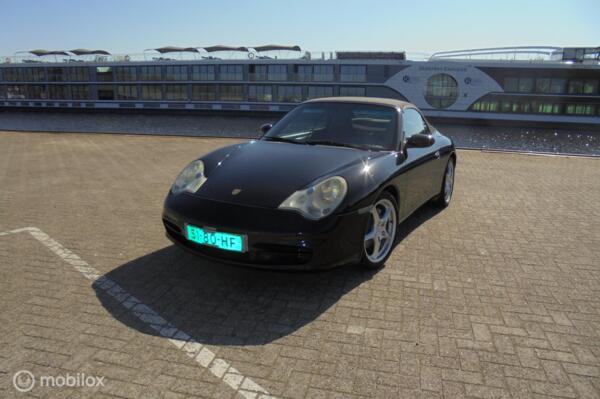 Porsche 911 Cabrio 3.6 Carrera 4