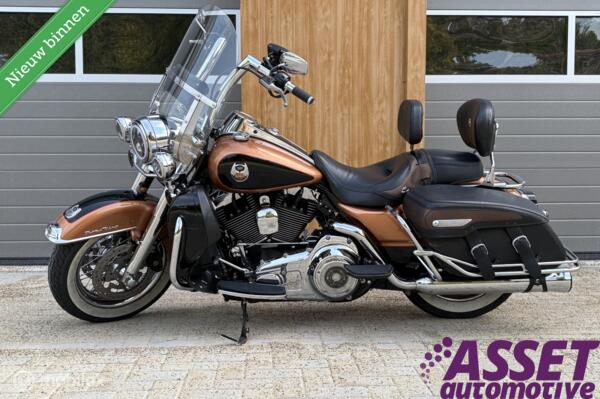 Harley Davidson 96 FLHRCA Road King Classic 105 Anniversary