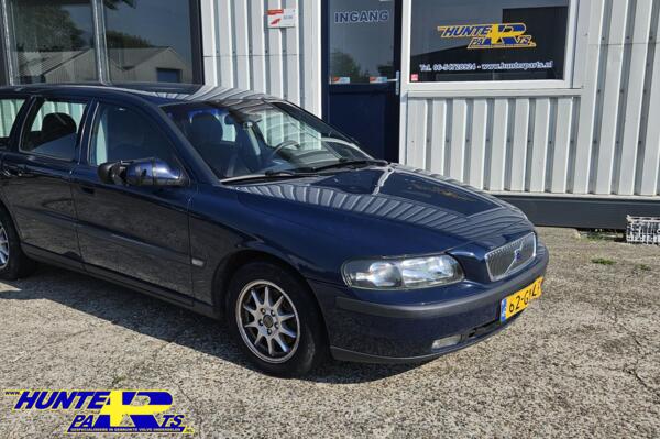Volvo V70 2.4 Comfort Line Kleurcode 604