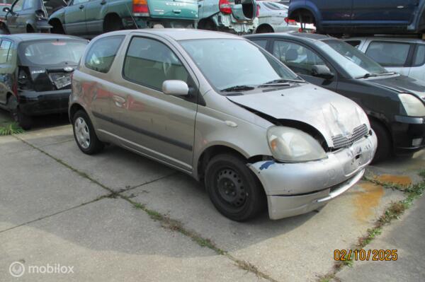 Onderdelen Toyota Yaris 1.3 VVT-i Sol 2004