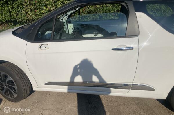 Voordeur links linksvoor Citroen DS3 ('10-'15)