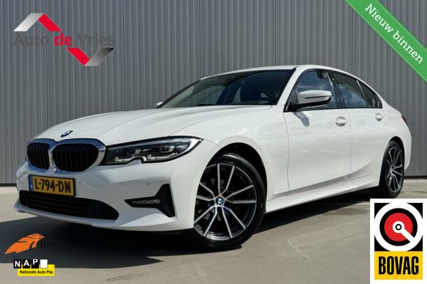 BMW 3-serie 318i Business Edition Plus|Navi|LED|NL-Auto
