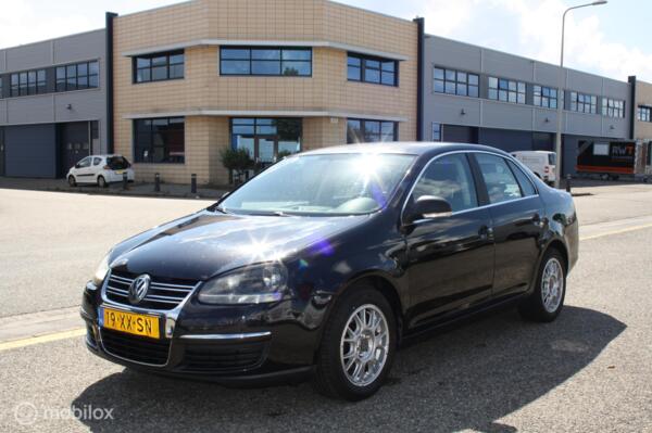 Volkswagen Jetta 1.6 FSI Sportline APK 03-09-2026 NAP