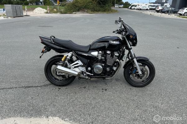Yamaha XJR 1300